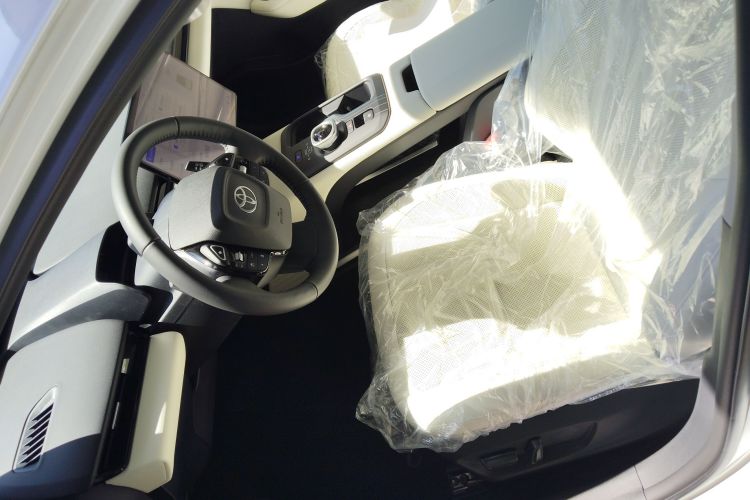 Toyota bZ5 2025 #19 Toyota bZ5 2025 car image #19