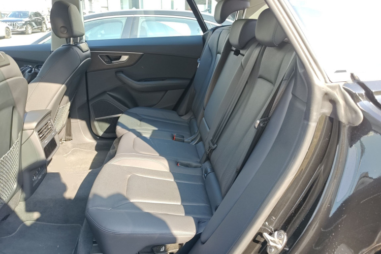 Audi Q8 2024 #19 Audi Q8 2024 car image #19