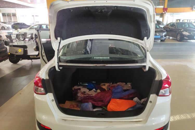 日产 蓝鸟经典 2018 汽车图片 #19