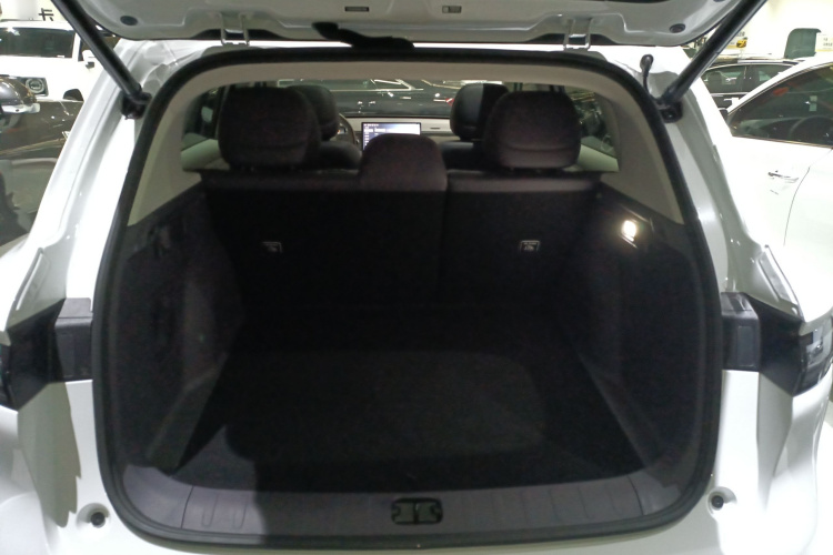 零跑汽车 零跑B10 2025 汽车图片 #19