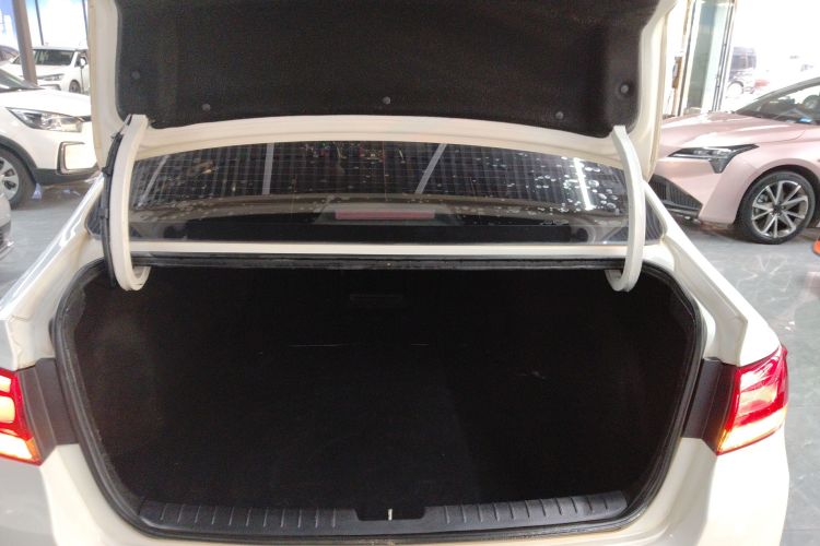 起亚 起亚K4 2016 汽车图片 #19