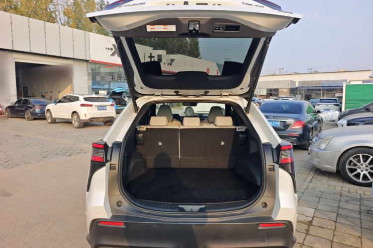 Toyota bZ4X 2022 immagine di auto #19