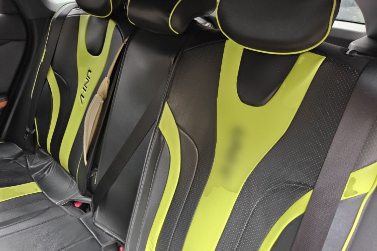 Changan UNI-V 2022 car image #19