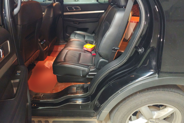 Ford Explorer (Imported) 2018 car image #19