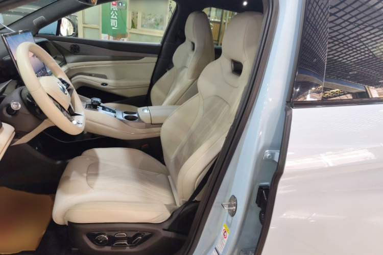 Denza N7 2024 car image #19