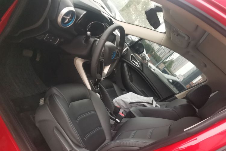 BYD Yuan New Energy 2018 car image #19