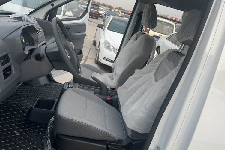 五菱汽车 五菱扬光 2025 #19 五菱汽车 五菱扬光 2025 汽车图片 #19