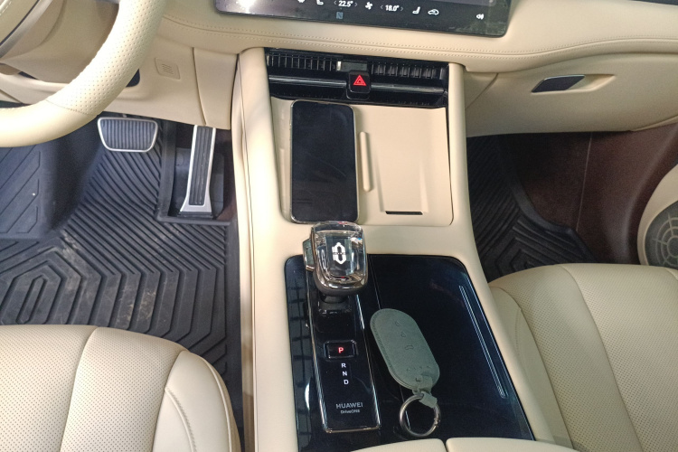 AITO 问界 问界M7 2023 汽车图片 #19