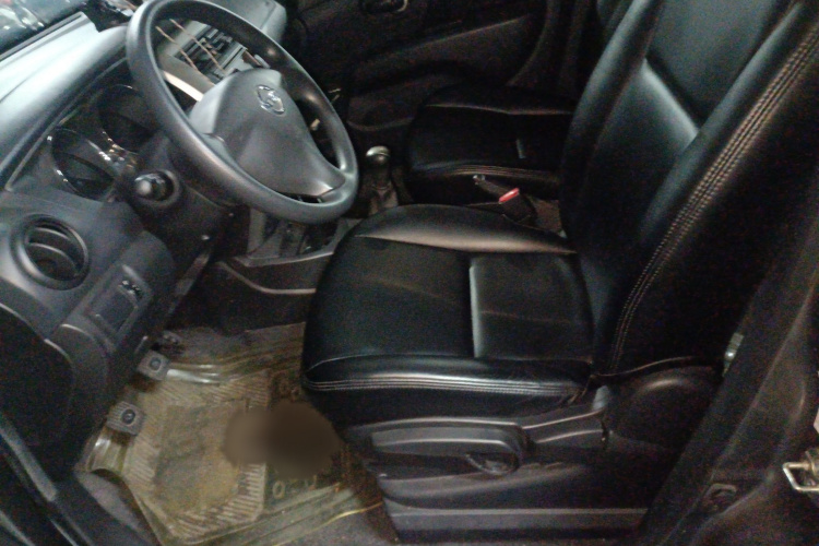 日产 骊威 2013 汽车图片 #19