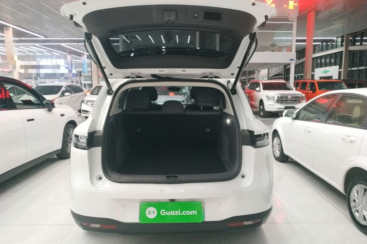 零跑汽车 零跑B10 2025 汽车图片 #19