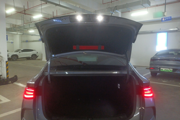 BYD e7 2025 #19 BYD e7 2025 car image #19