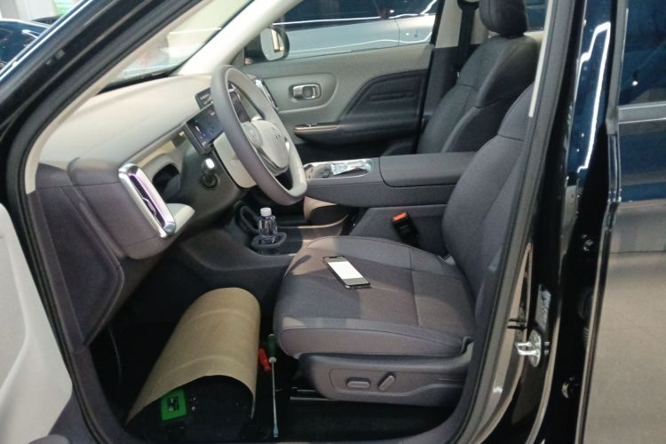 零跑汽车 零跑B10 2025 汽车图片 #19