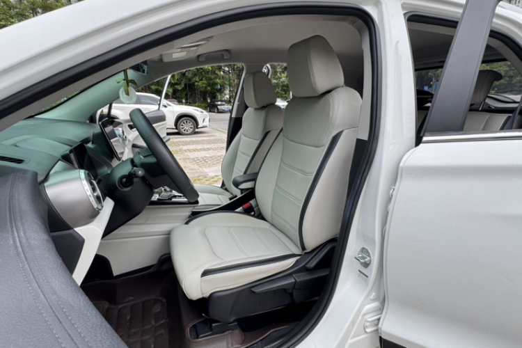 BYD Yuan 2021 car image #19