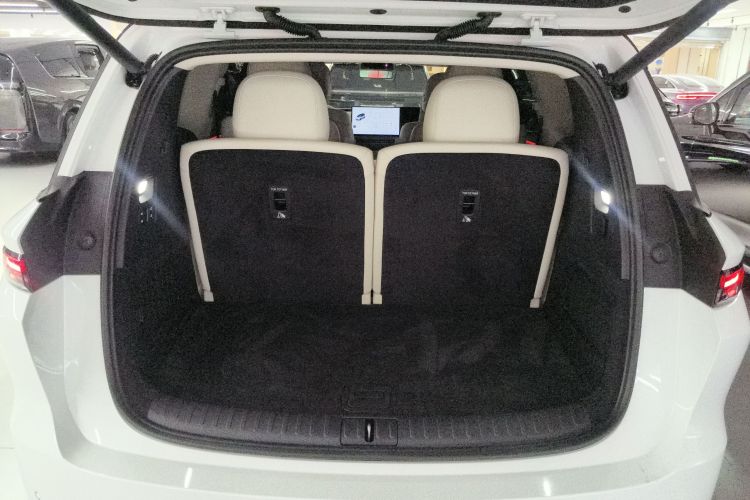 Li i8 2025 изображение автомобиля #19