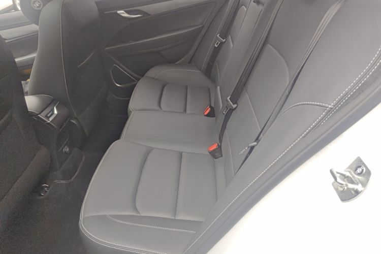 GEELY Emgrand 2021 #19 GEELY Emgrand 2021 car image #19