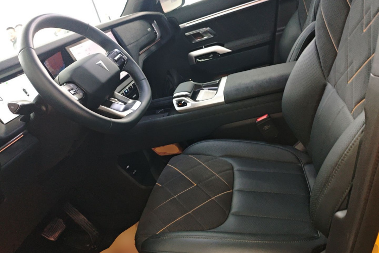 Deepal G318 2025 car image #19