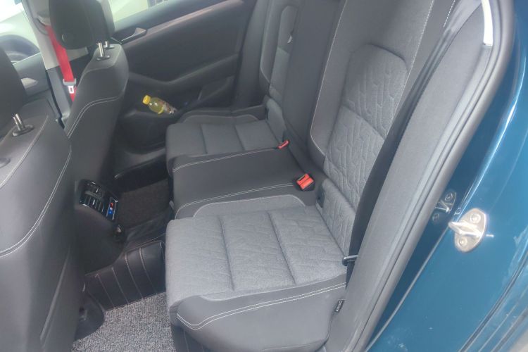 Volkswagen Passat Variant 2023 #19 Volkswagen Passat Variant 2023 immagine di auto #19