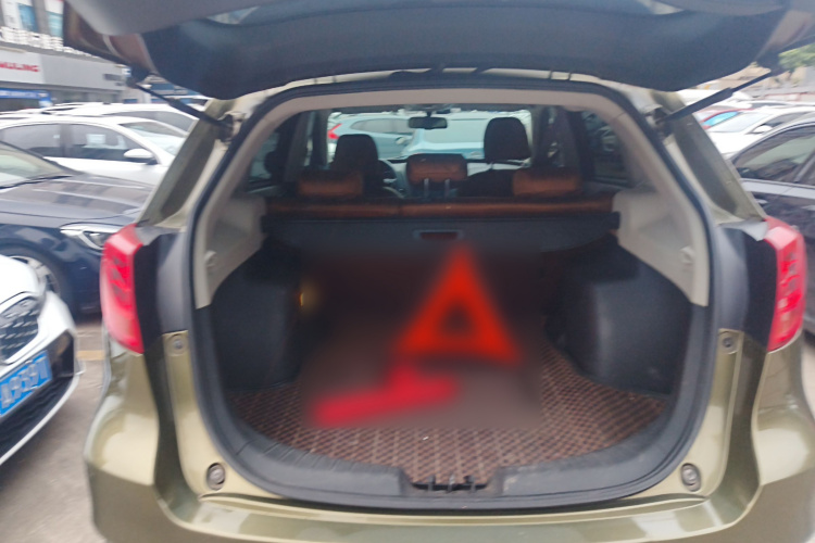 GAC Trumpchi GS5 Super 2015 #19 GAC Trumpchi GS5 Super 2015 car image #19