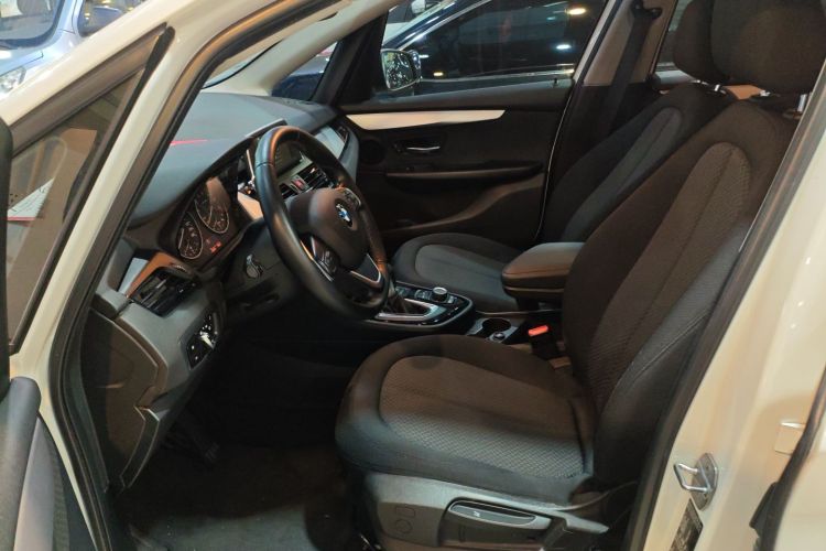 BMW 2 Series Tourer (Imported) 2015 #19 BMW 2 Series Tourer (Imported) 2015 car image #19