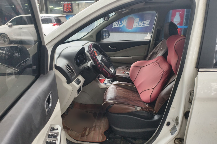 Forthing S500 2016 car image #19