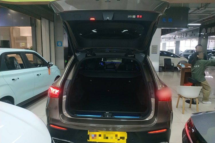 Mercedes-Benz EQE SUV 2023 #19 Mercedes-Benz EQE SUV 2023 car image #19