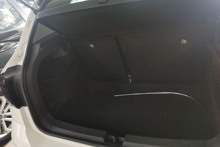 Volkswagen T-Cross 2020 #19 Volkswagen T-Cross 2020 car image #19