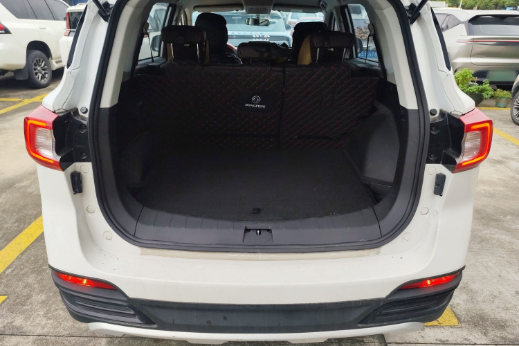 T5 2023 car image #19