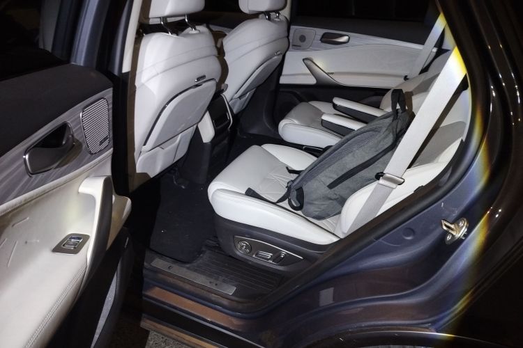 Denza N8 2023 #19 Denza N8 2023 car image #19