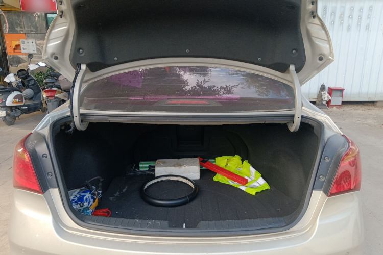 Hyundai Mistra 2018 car image #19