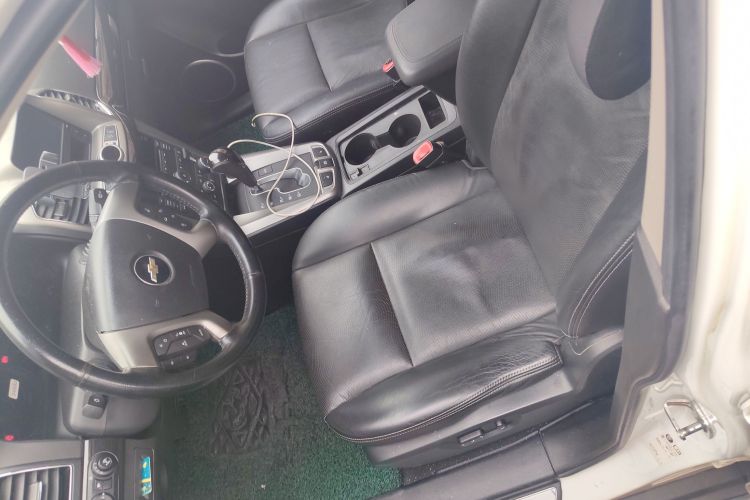 Chevrolet Captiva 2015 car image #19