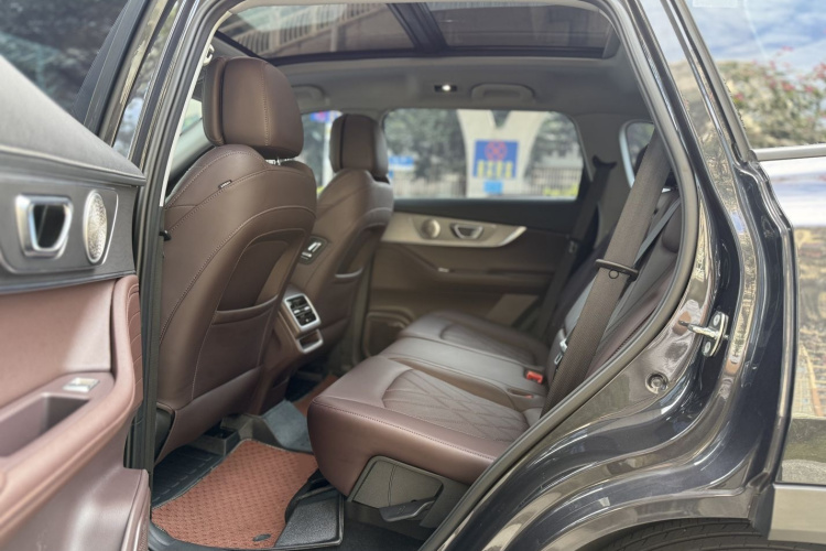 Chery Tiggo 8 Plus 2023 image de voiture #19