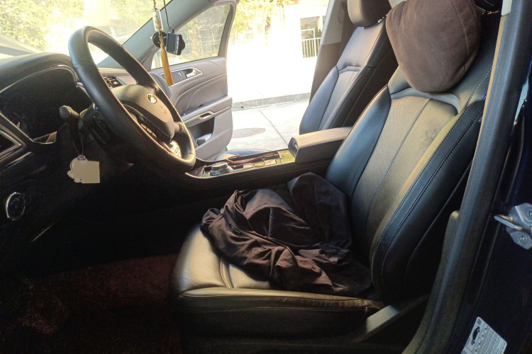 Ford Taurus 2016 car image #19