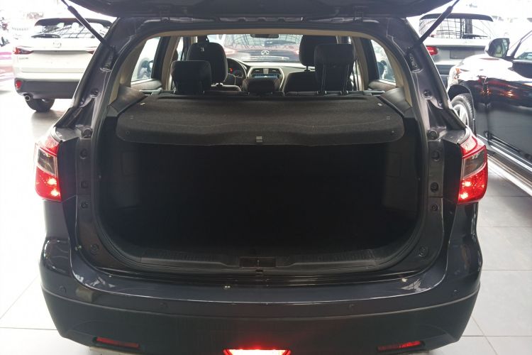 Suzuki S-Cross 2015 immagine di auto #19