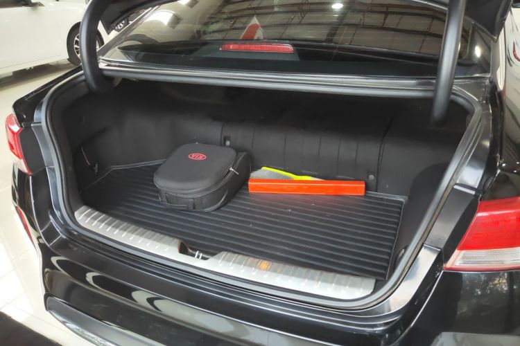 起亚 起亚K5新能源 2019 汽车图片 #19