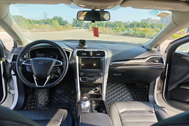 Ford Mondeo New Energy 2018 car image #19