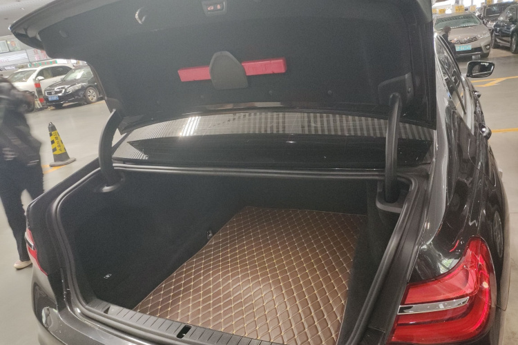 BMW M760Le 2017 #19 BMW M760Le 2017 car image #19