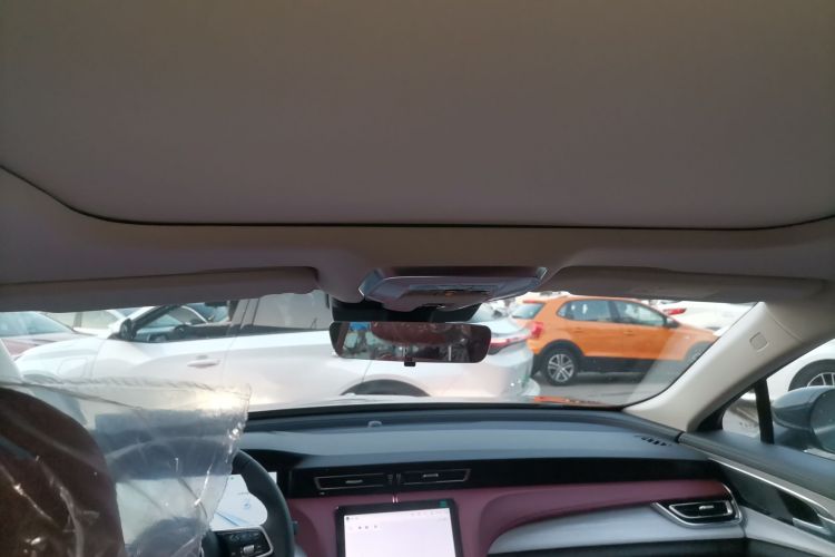 HongQi H5 PHEV 2025 #19 HongQi H5 PHEV 2025 car image #19