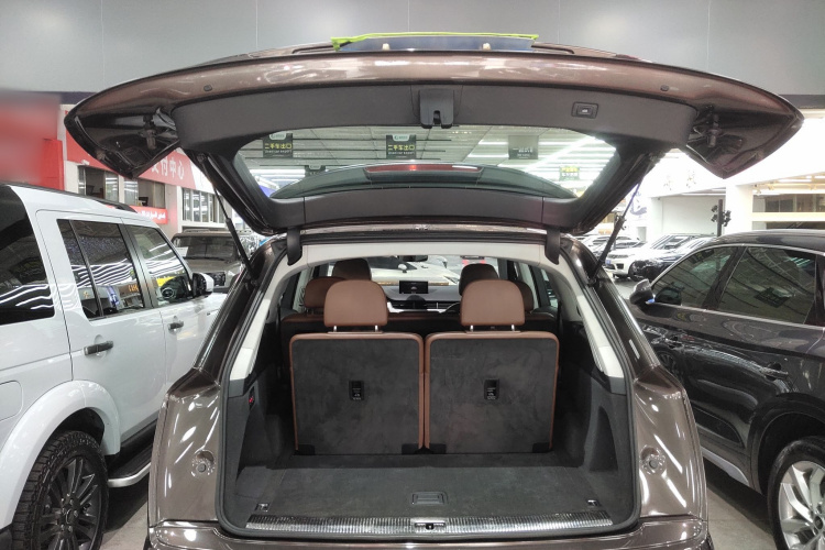 Audi Q7 2016 car image #19