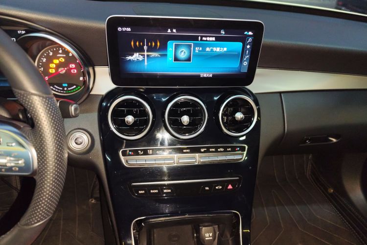 Mercedes-Benz C Class 2019 #19 Mercedes-Benz C Class 2019 car image #19