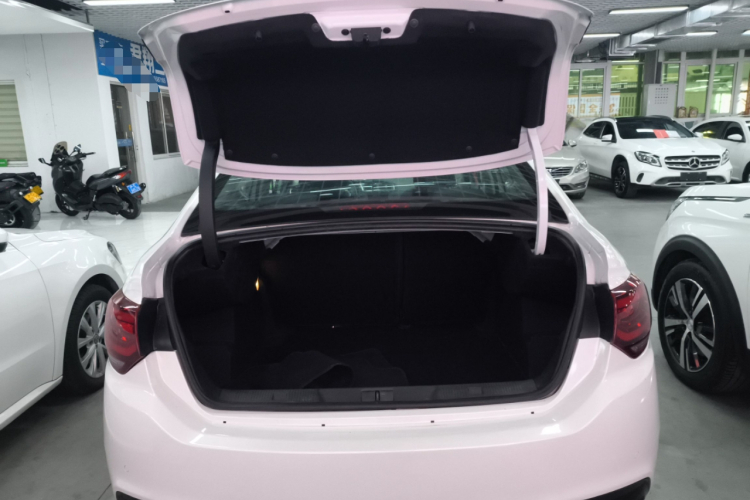 Citroen C4L 2016 image de voiture #19