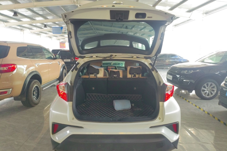 Toyota C-HR EV 2021 #19 Toyota C-HR EV 2021 immagine di auto #19