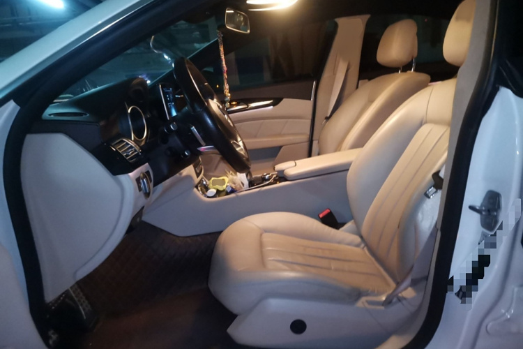 Mercedes-Benz CLS Class 2017 car image #19