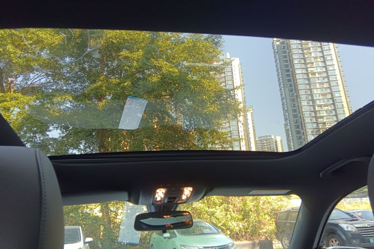 Mercedes-Benz GLB Class 2021 immagine di auto #19