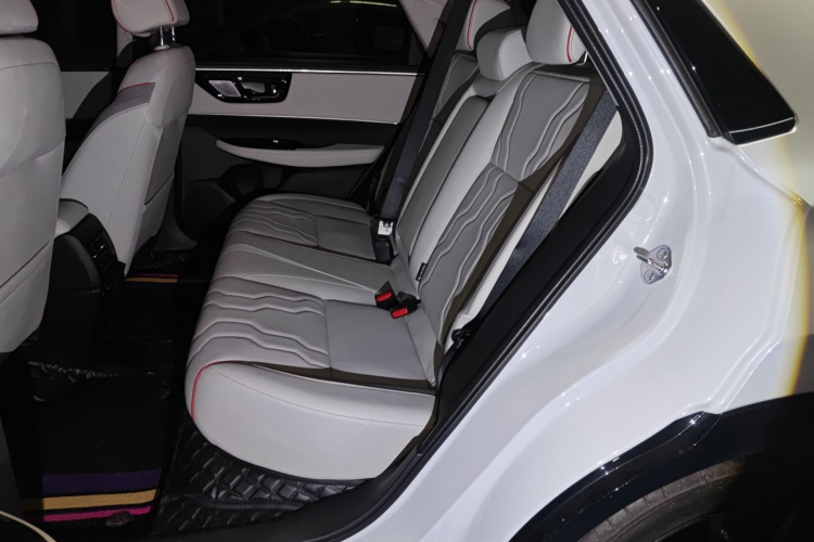 Honda e:NS2 2025 car image #19