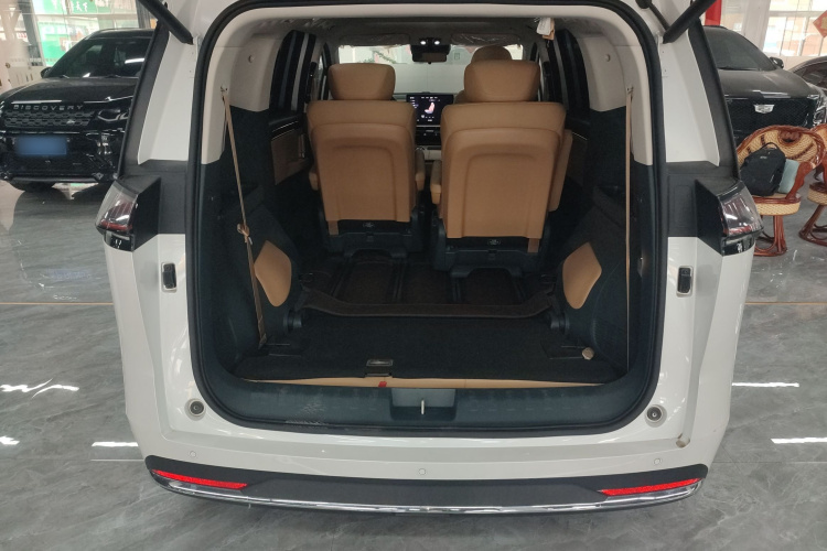 GAC Trumpchi E8 New Energy 2023 car image #19