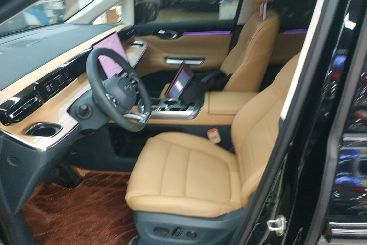 GAC Trumpchi E8 New Energy 2024 car image #19