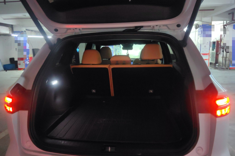 GEELY Monjaro EREV 2023 #19 GEELY Monjaro EREV 2023 car image #19