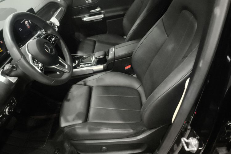 Mercedes-Benz EQB Class 2023 immagine di auto #19