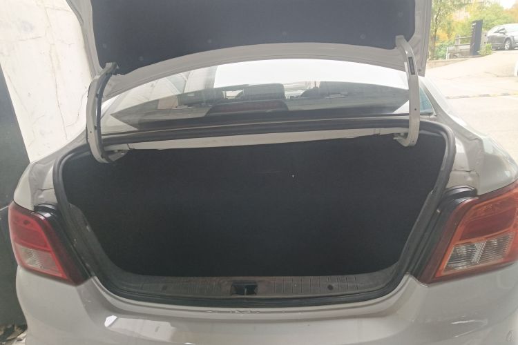 Forthing JOYEAR S50 2015 immagine di auto #19