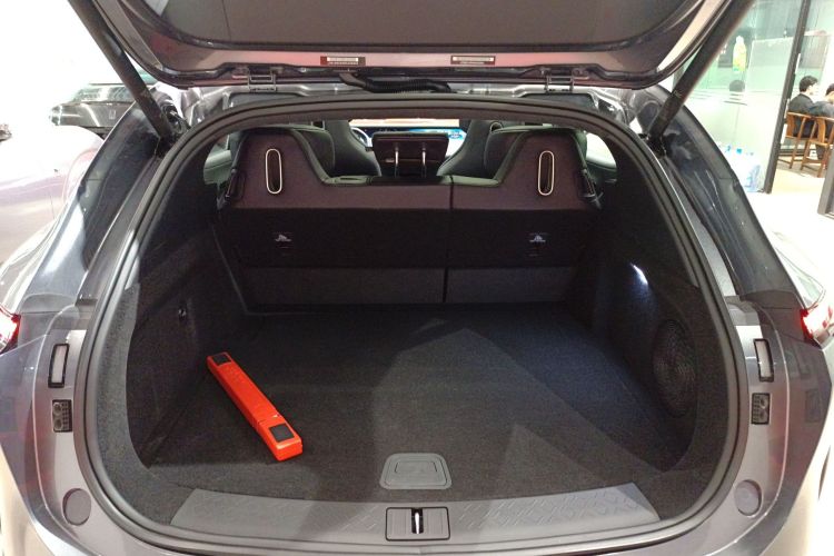 Avatr 07 2024 car image #19